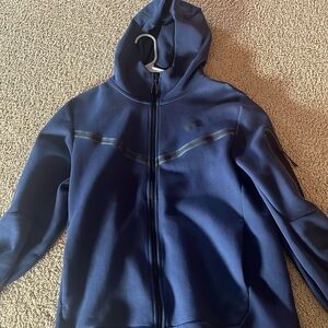 original navy blue nike tech